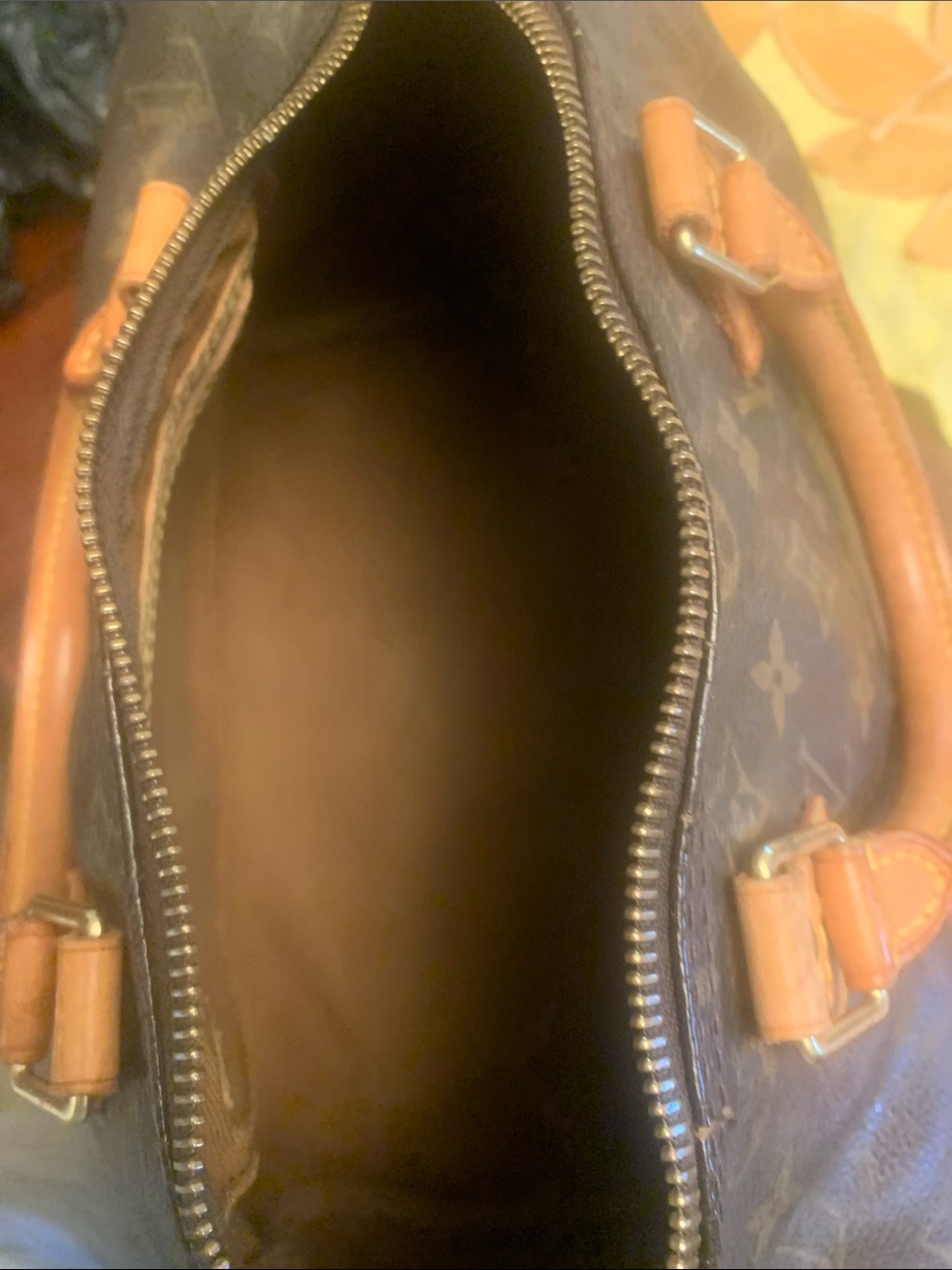 🛑Price Drop 🛑Authentic Louis Vuitton Monogram Speedy handbag. - Picture 10 of 16